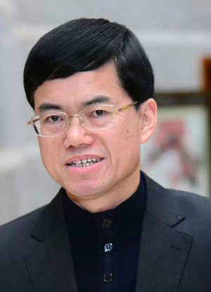 裴金佳当选为厦门市市长(图\/简历)