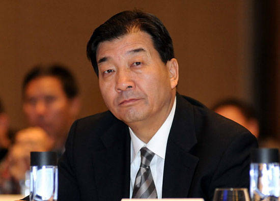 中国足协副主席魏吉祥违反八项规定受党内警告