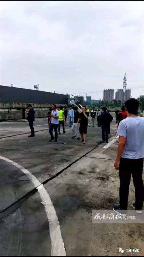 驾考学员飞越考场 如何提高驾驶培训质量?_湖