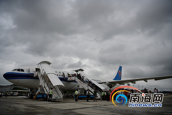 59国入境免签新政实施近3个月 三亚入境人数破