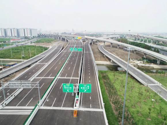 С���١�������Ʊ���������ۡ������ڲ�������Ϻ����������Щ������