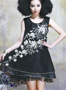 高校美女主任辞职下海 开刺绣店欲年赚150万