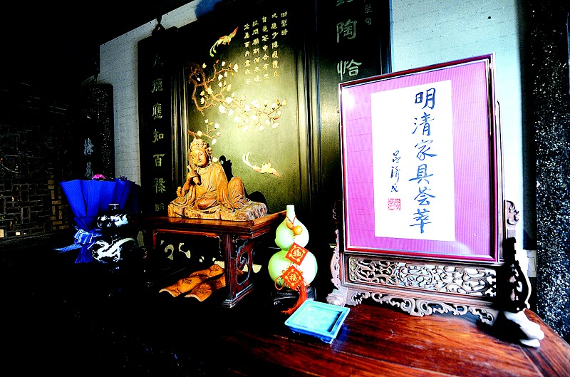 刘显波与他的明式家具(图)