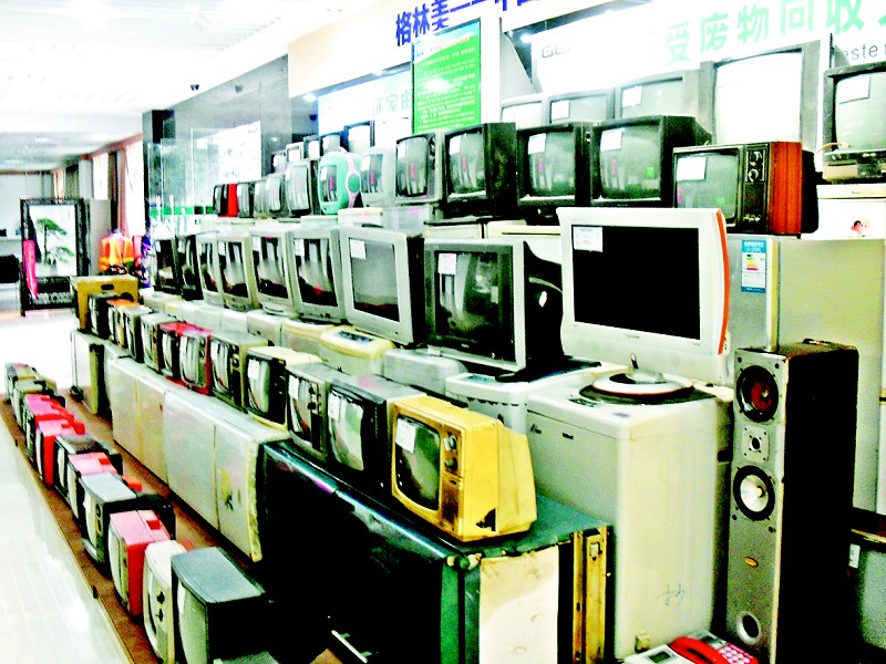武汉年产10万吨电子垃圾 一吨手机可提炼400