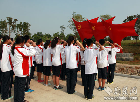 华中地区最大共产党人主题公园在武汉开园