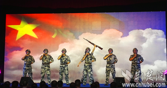 长空砺剑.jpg 长空砺剑.jpg