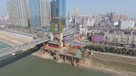 武汉月湖桥 小妹 初长成 6月其主塔有望封顶