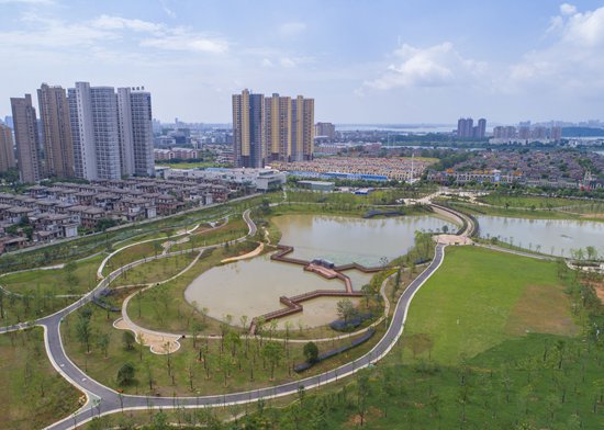 武汉光谷韵湖公园建成开放,惠及周边近10万居