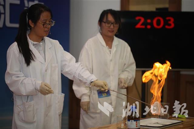 沙粒跳舞 香蕉砸核桃…中国科学院科学实验展