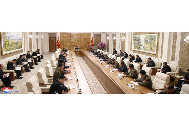 朝鲜劳动党中央政治局扩大会议举行 金正恩出席指导