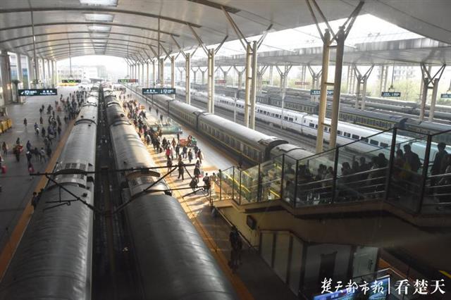 6月21日至6月30日天津西开g329次,福州开g5106次,6月22日至7月1日上饶