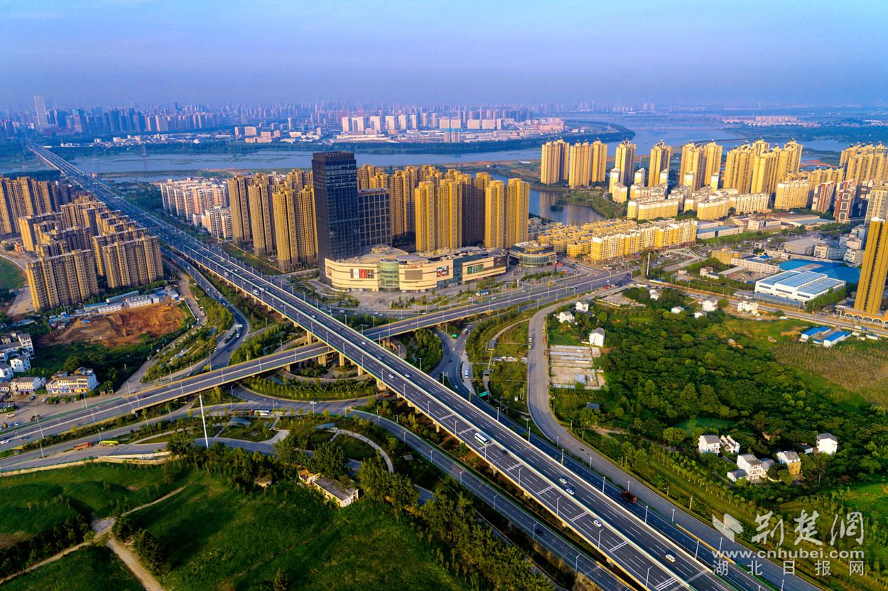黄陂五个方面发力高质量建设现代化国际化生态化空港新城