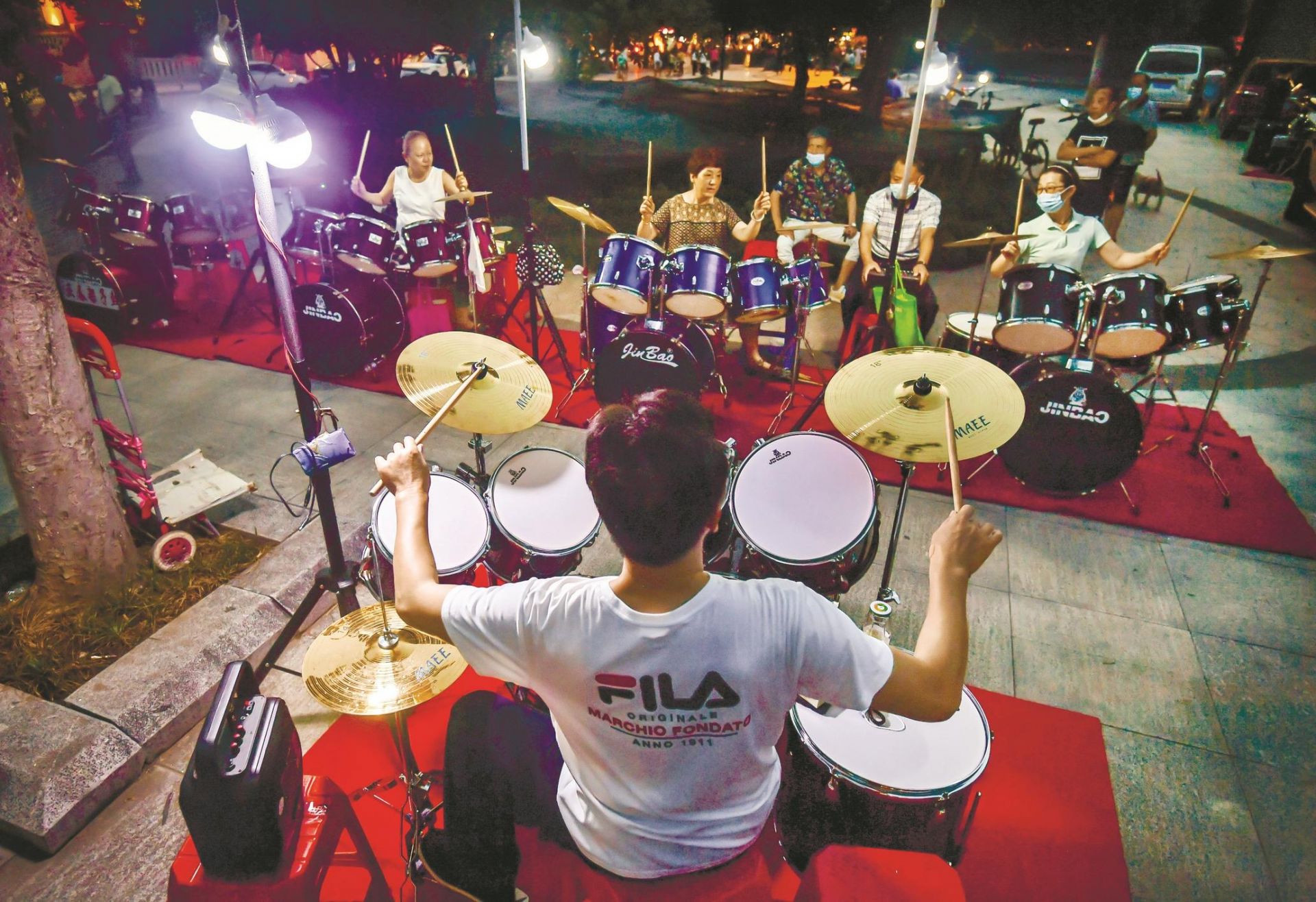 夕阳红乐队鼓动正青春