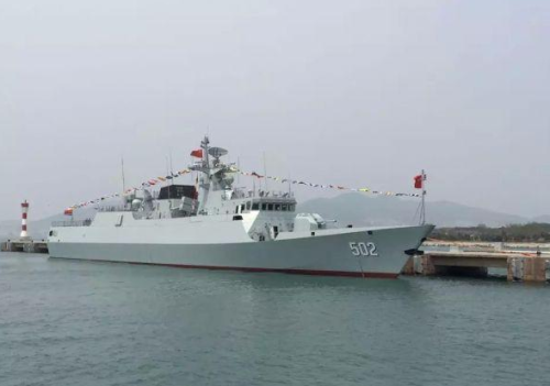 "下水试航"!00后学生3d打印复刻中国海军南充舰