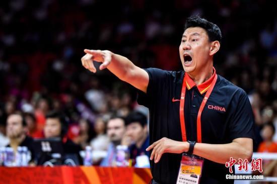 人到中年,重新出发的李楠能否告别那些表情包?