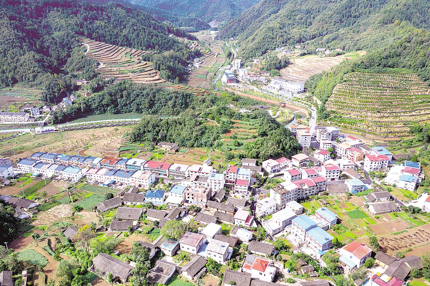 苦干深山"淘宝"天下—郧西县下营村发展电商脱贫致富