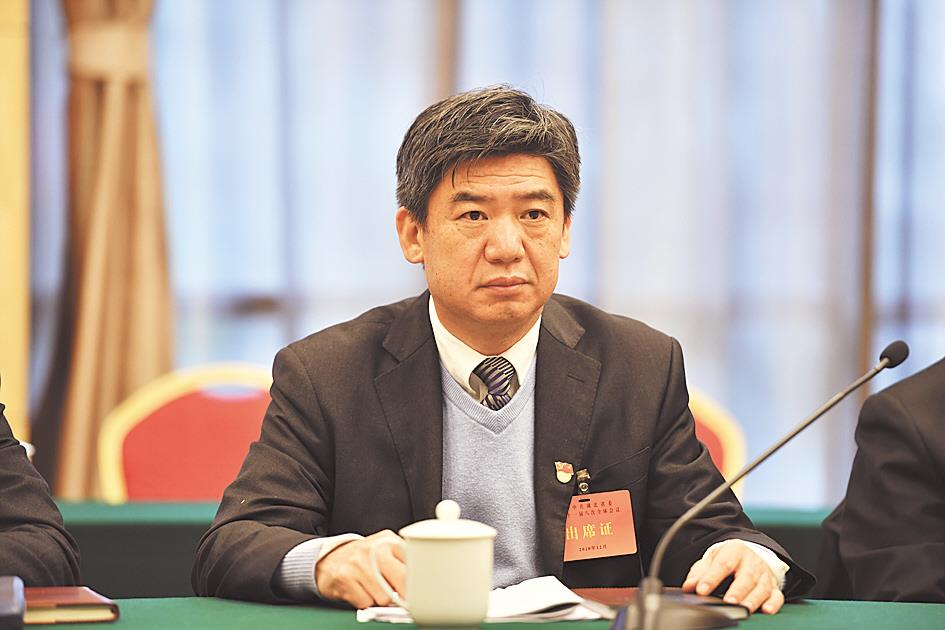 省政府国资委主任 傅立民此次省委全会通过的《中共湖北省委关于制定