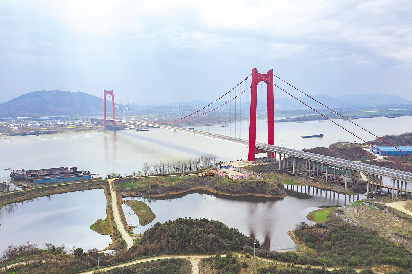 棋盘洲长江大桥即将试通车