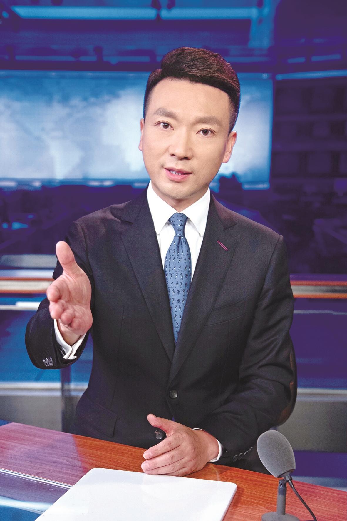 徐 颖人物档案康辉,中央广播电视总台央视《新闻联播》主播,入选全国