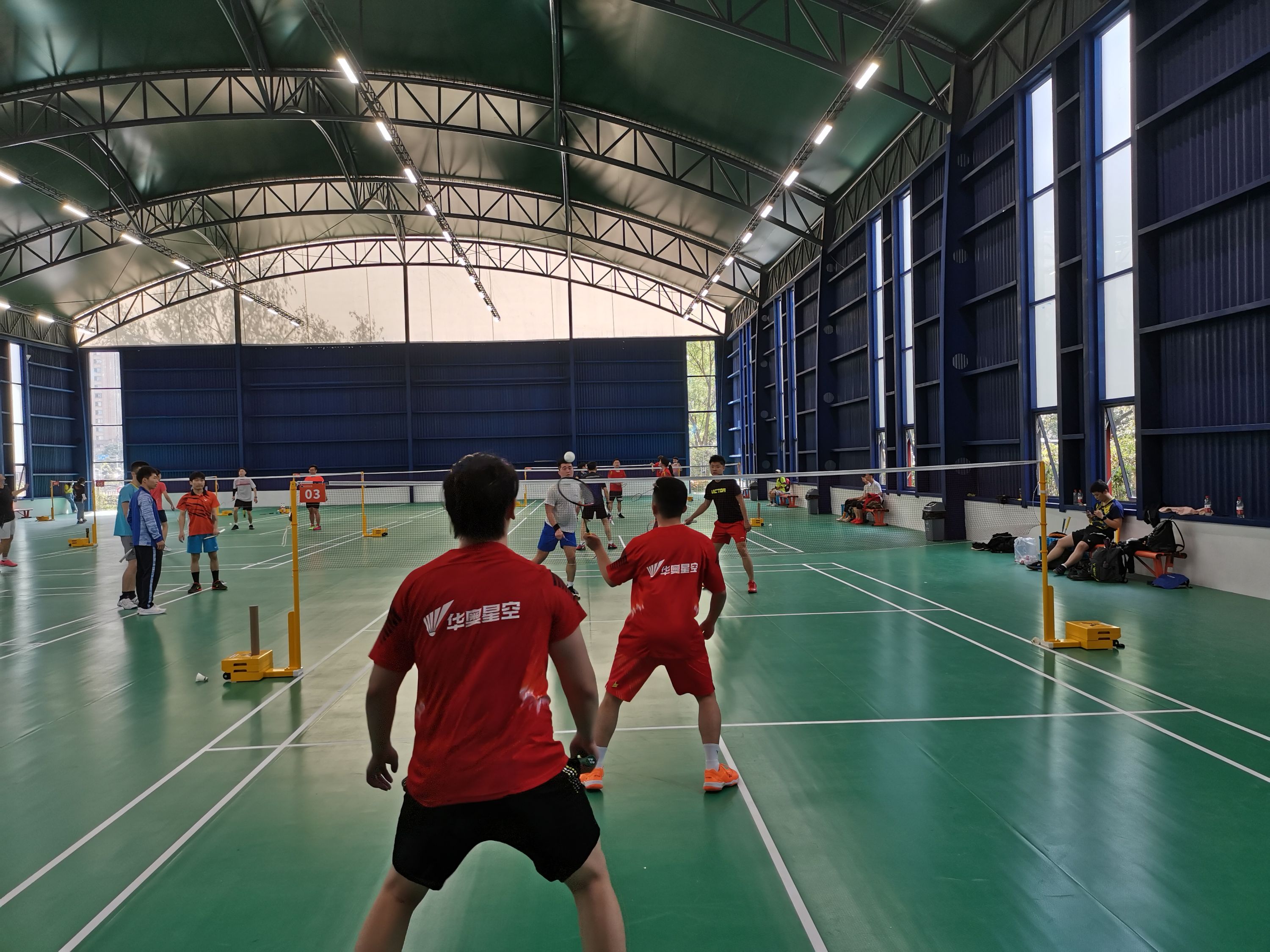 大批市民前来打卡"尝鲜" 张之洞体育公园今日试运营