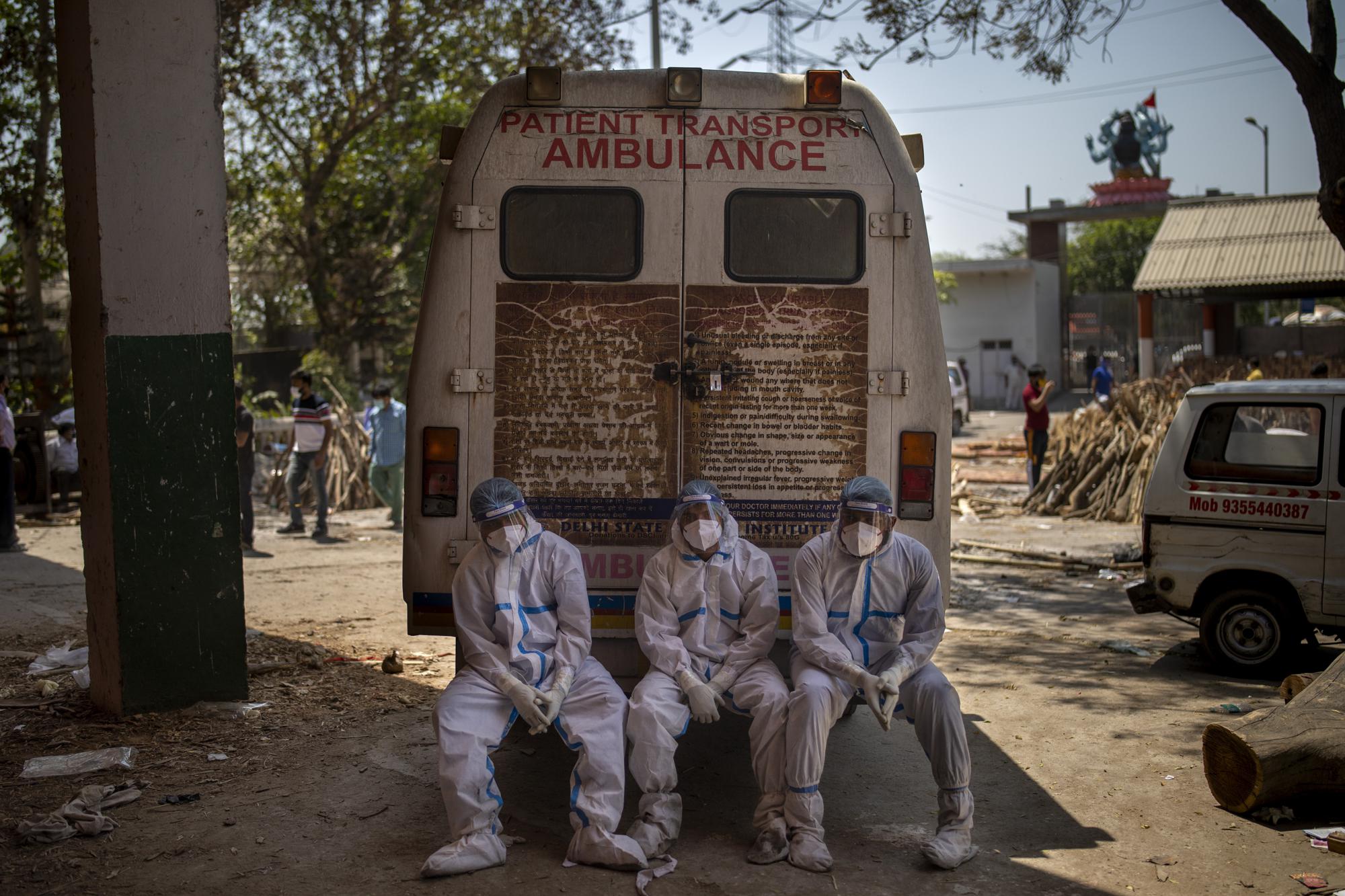 疾病和死亡无处不在记者这样记录失控的印度新冠疫情