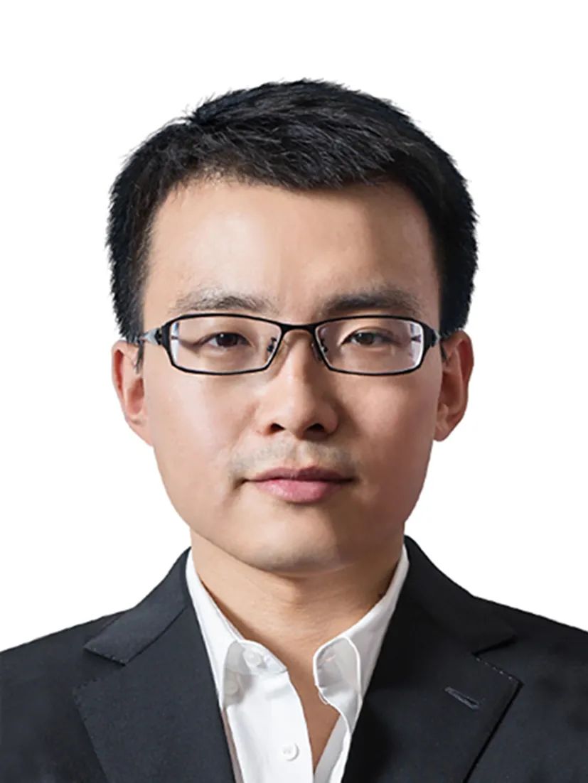 本科学历,现任贵州省六盘水市钟山区政协党组成员,海嘎村第一书记,党