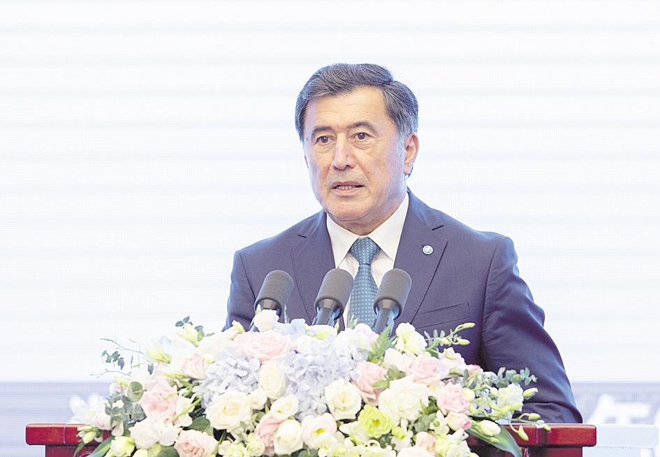 上海合作组织秘书长诺罗夫:上合组织的未来在青年一代