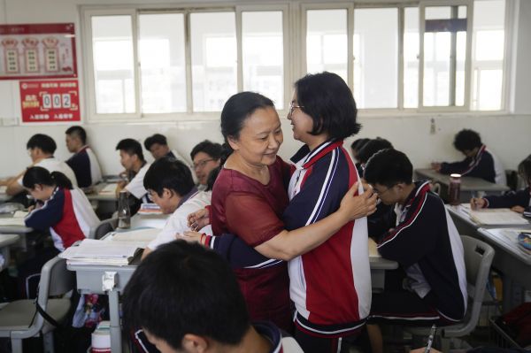 谈未来,谈婚姻,高三最后一课老师和学生畅谈人生