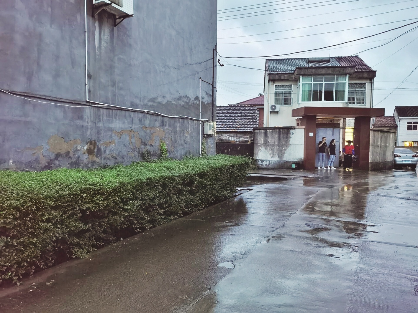 浙江宁波报道 7月24日,当杨倩逆转夺得金牌,浙江宁波鄞州区姜山镇杨家