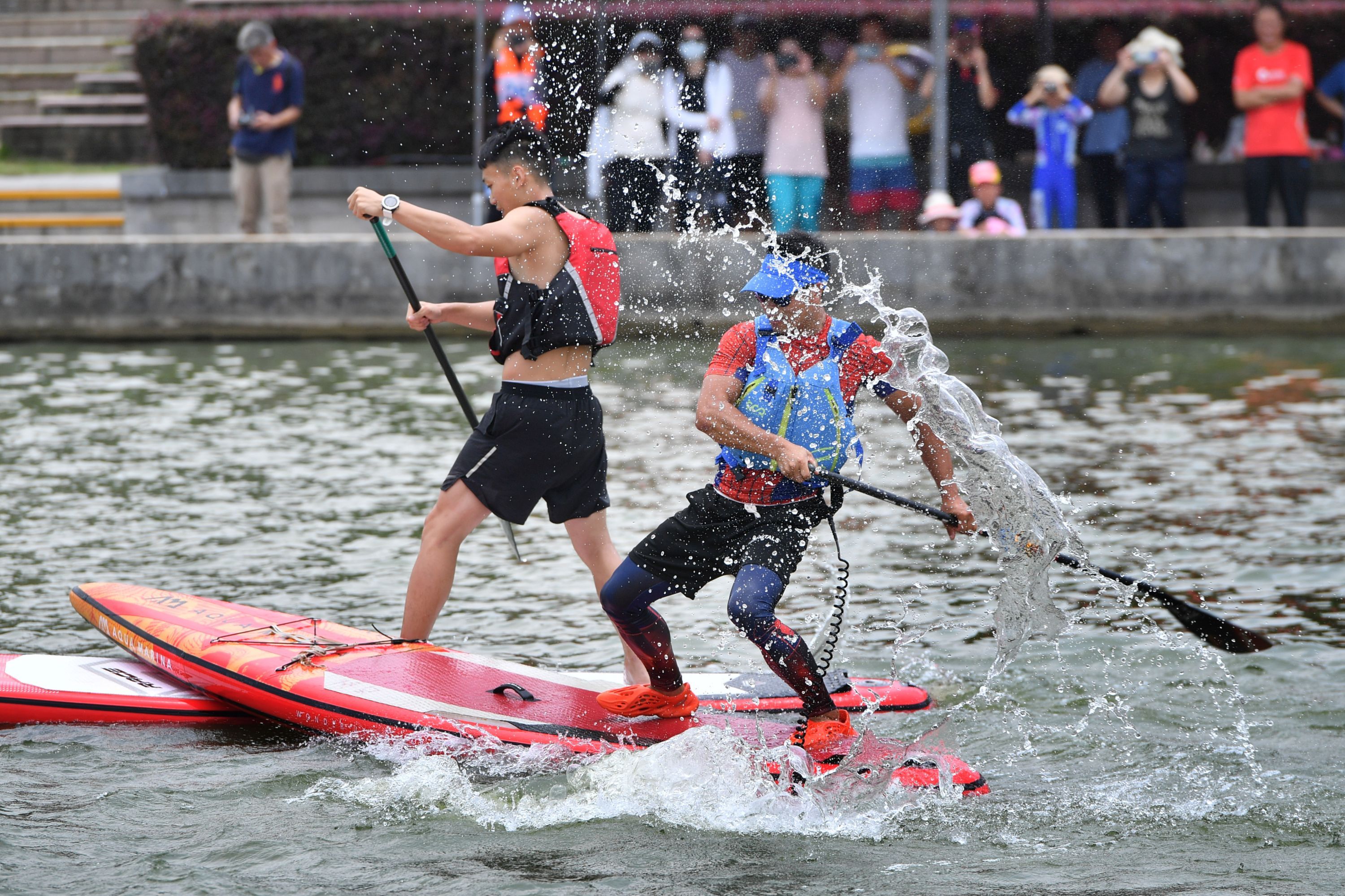 好看又好玩武汉奥运会上演水上狂欢