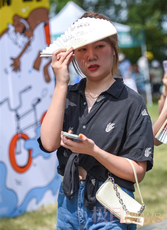 清凉夏日,美女如云-荆楚网-湖北日报网