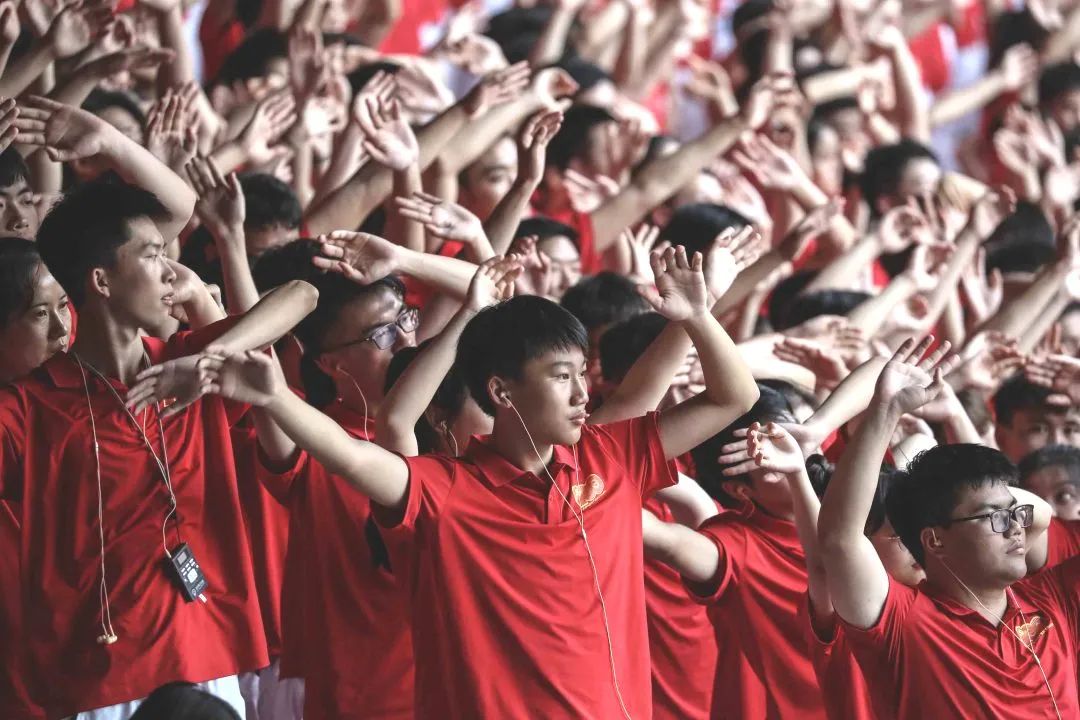 推荐| 中国年轻人:对自己有信心,对中国有信心