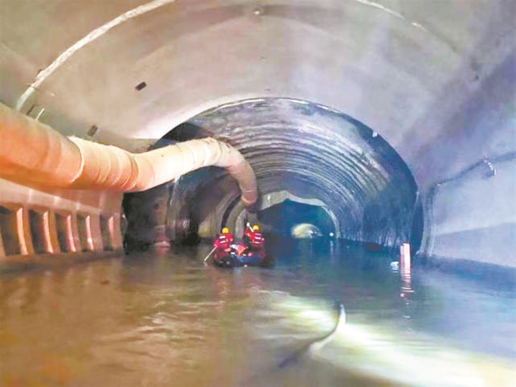 广东珠海隧道透水事故图片