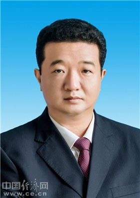 新疆组织部部长李荣年图片