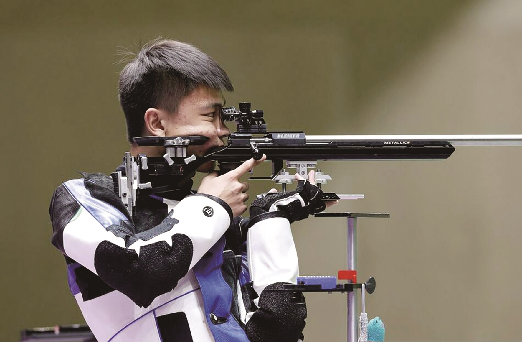 一日狂揽五金 《义勇军进行曲》响彻东京 29金!已超里约奥运