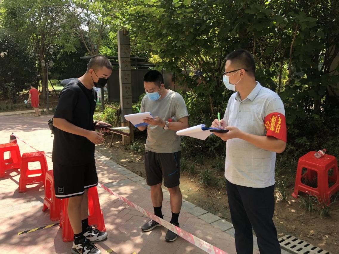 通讯员李娟 摄据了解,自全市启动全员核酸检测以来,新苗社区的下沉