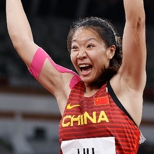 中国队选手刘诗颖获得东京奥运会女子标枪金牌