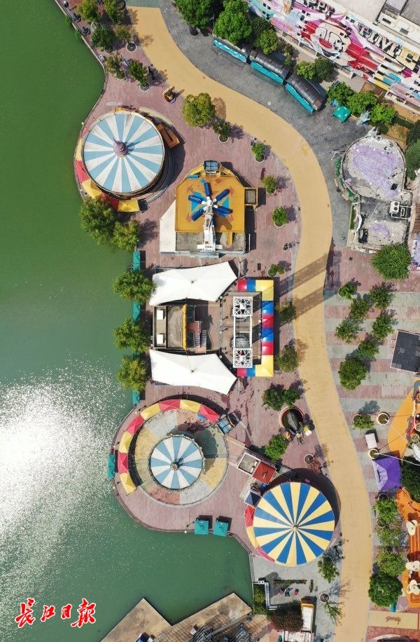 鸟瞰安静游乐园