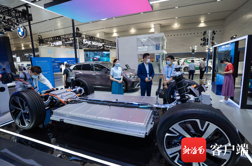 组图丨新车型新技术展览亮相2021世界新能源汽车大会