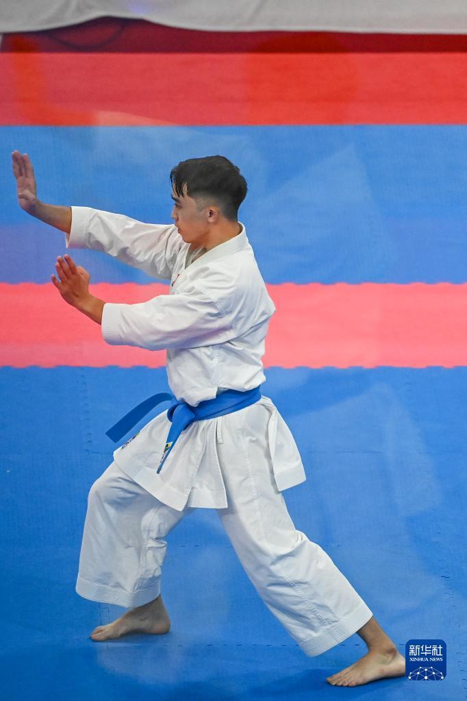 全运会-空手道男子个人型:澳门队选手郭建恒获得铜牌