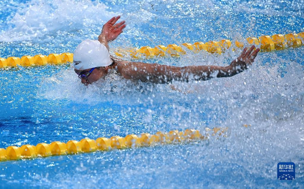 全運會-游泳男子100米蝶泳決賽:天津隊選手王長浩奪冠