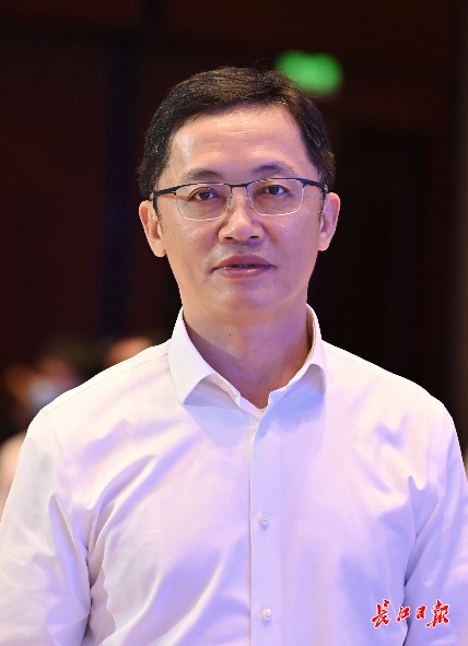 武汉市服务业发展大会暨服务业招商专场活动举行,三位