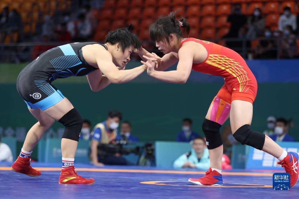 全运会-摔跤项目女子自由式57公斤级:荣宁宁晋级决赛