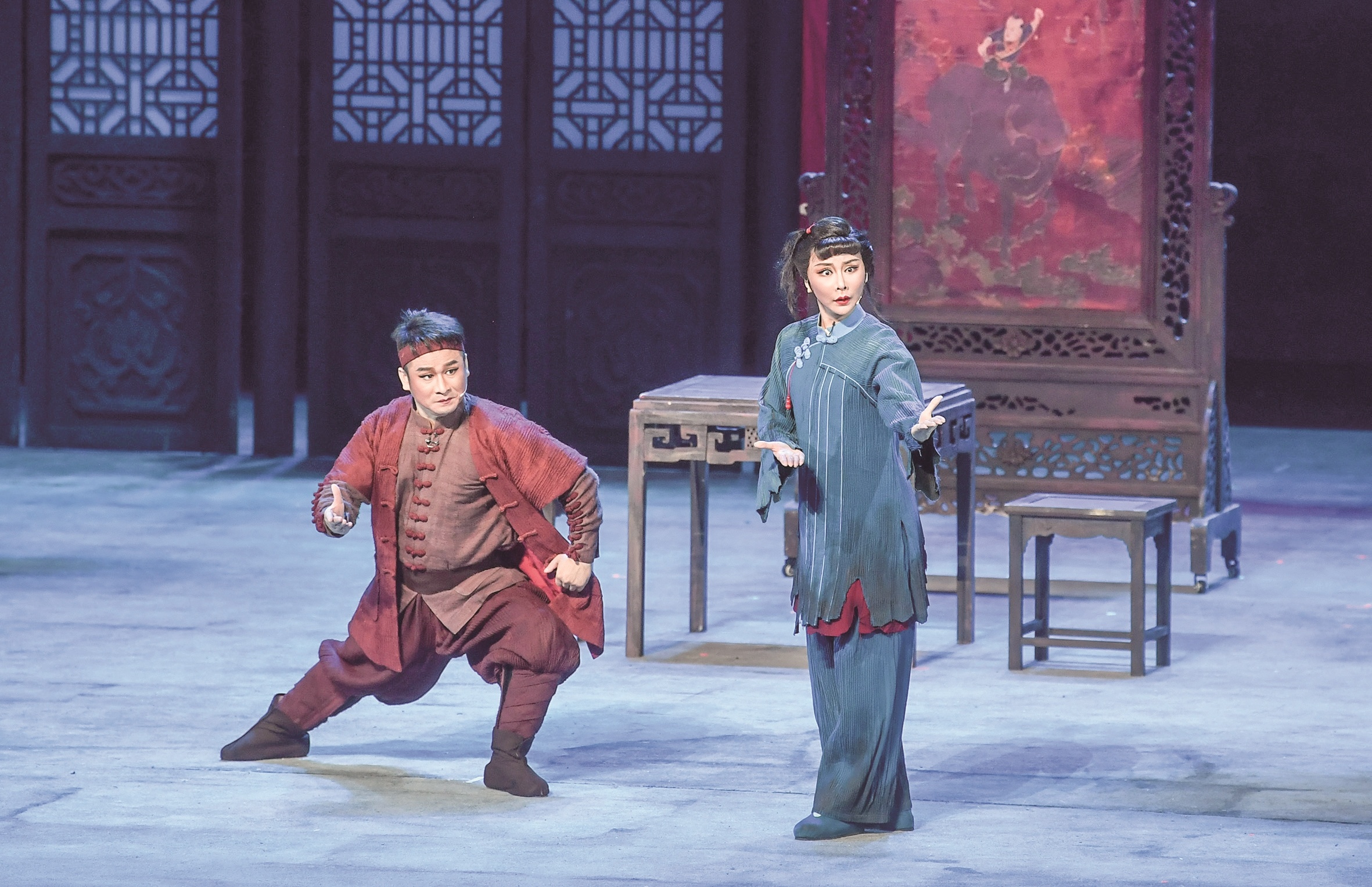 亮相第四届湖北艺术节 花鼓戏《红荷》在汉大放异彩