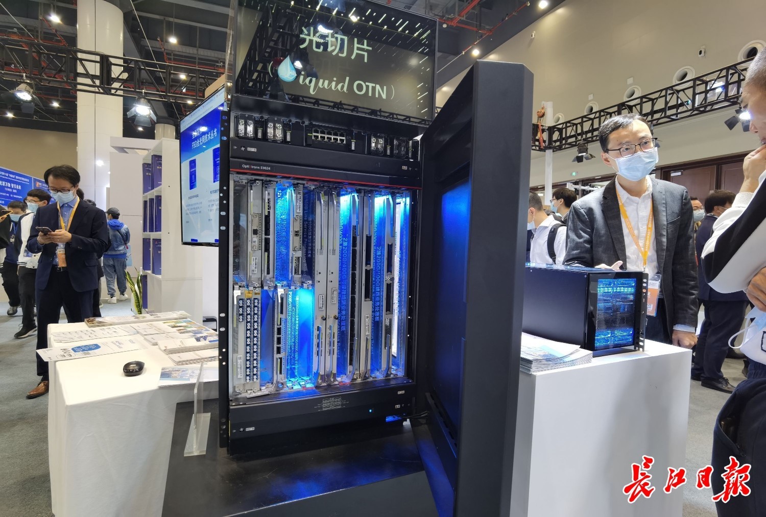 f5g来了!华为首次大规模特装在光博会亮相