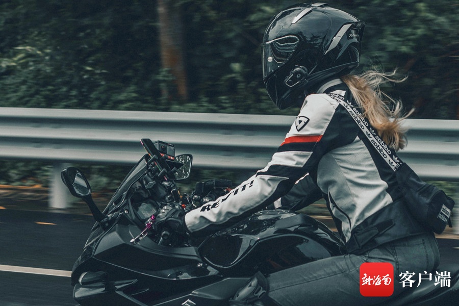 海南机车节 | 河北女骑手何琳赞海南非常适合骑行 愿留琼从事机车工作