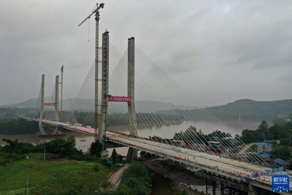 摄位于重庆市合川区境内的嘉陵江特大桥和渠江特大桥同属合安高速公路