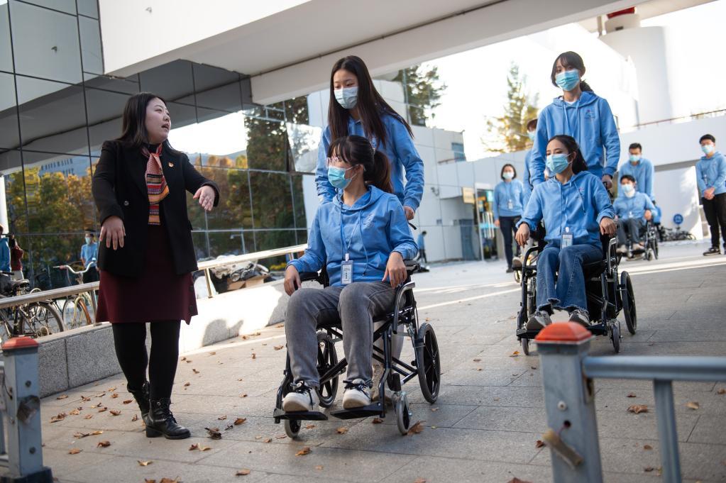 北京语言大学开展冬奥会志愿者通用技能培训