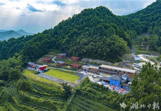 观云,望山,觅林,悦水……云栖谷正深度挖掘当地旅游资源,打造户外探险