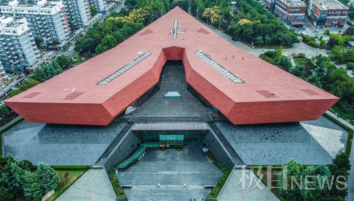 紀念館,人們從館藏陳列中,新推出的三個臨展: